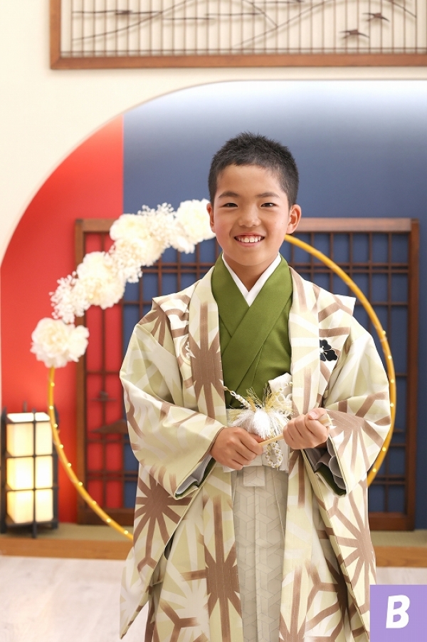 b (212)＿トリミング